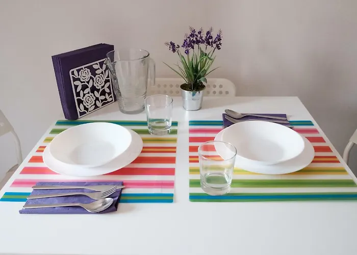 Apartament With Balcony In The Square Porto