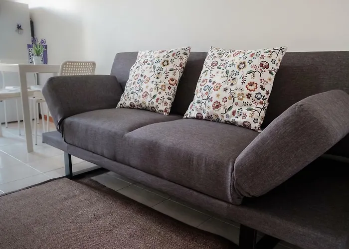 With Balcony In The Square 아파트