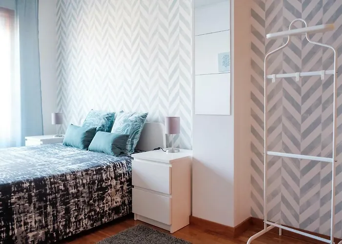 Appartement With Balcony In The Square Oporto