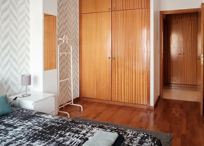 Appartement With Balcony In The Square