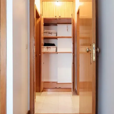 Apartament With Balcony In The Square