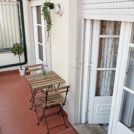 Apartament With Balcony In The Square Porto