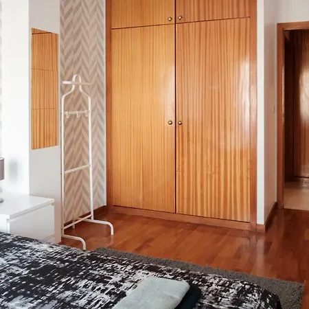 Apartament With Balcony In The Square