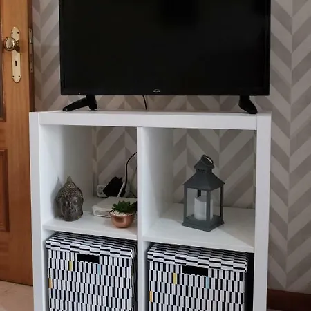 With Balcony In The Square Apartament *