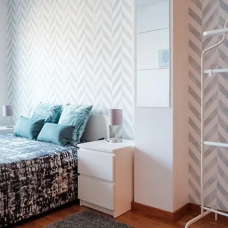 Appartement With Balcony In The Square Oporto
